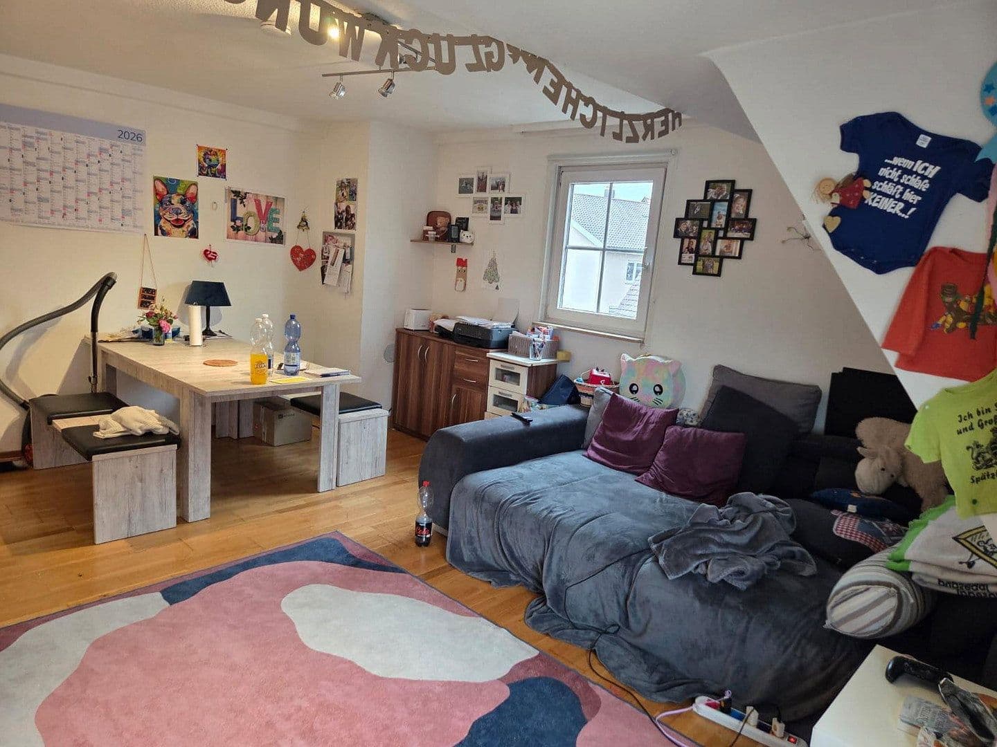 Prenájom bytu 4-izbový 90 m², Untere Grabenstraße 8, Weilheim an der Teck, Bádensko-Wurttembersko Prenájom bytu 4-izbový 90 m², Untere Grabenstraße 8, Weilheim an der Teck, Bádensko-Wurttembersko