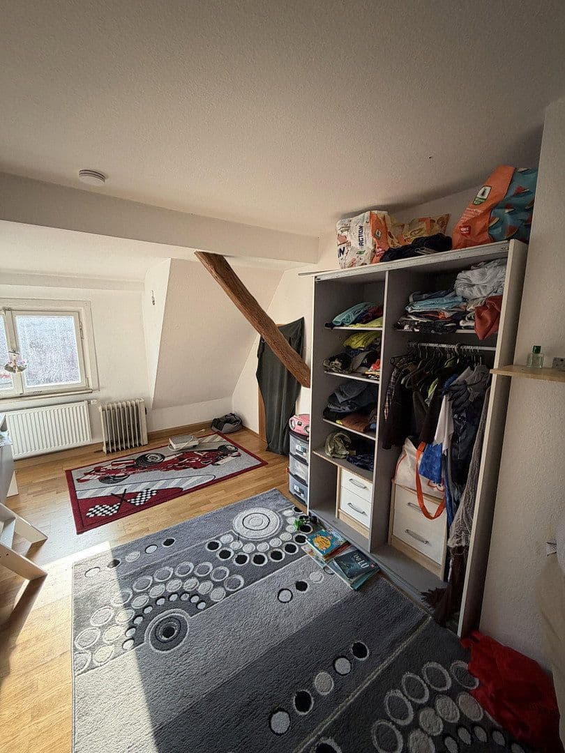 Prenájom bytu 4-izbový 90 m², Untere Grabenstraße 8, Weilheim an der Teck, Bádensko-Wurttembersko Prenájom bytu 4-izbový 90 m², Untere Grabenstraße 8, Weilheim an der Teck, Bádensko-Wurttembersko