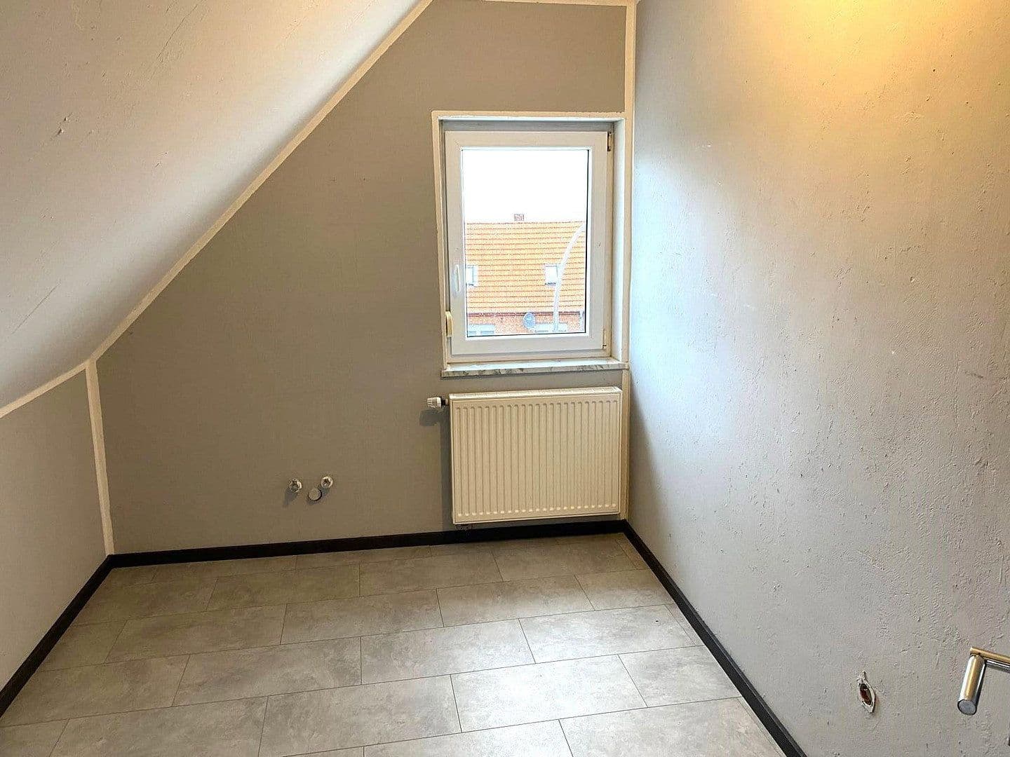 Predaj domu 169 m², pozemok 430 m², Schnathorster Str. 23, Lübbecke, Severné Porýnie - Westfálsko Predaj domu 169 m², pozemok 430 m², Schnathorster Str. 23, Lübbecke, Severné Porýnie - Westfálsko