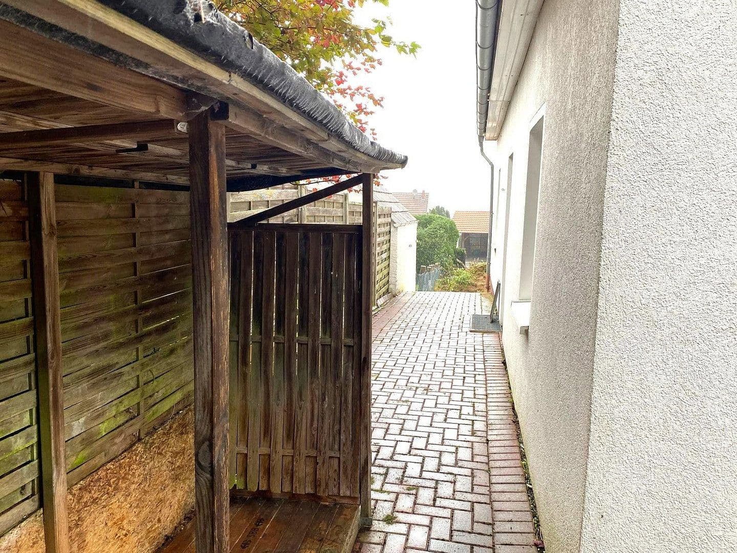 Predaj domu 169 m², pozemok 430 m², Schnathorster Str. 23, Lübbecke, Severné Porýnie - Westfálsko Predaj domu 169 m², pozemok 430 m², Schnathorster Str. 23, Lübbecke, Severné Porýnie - Westfálsko