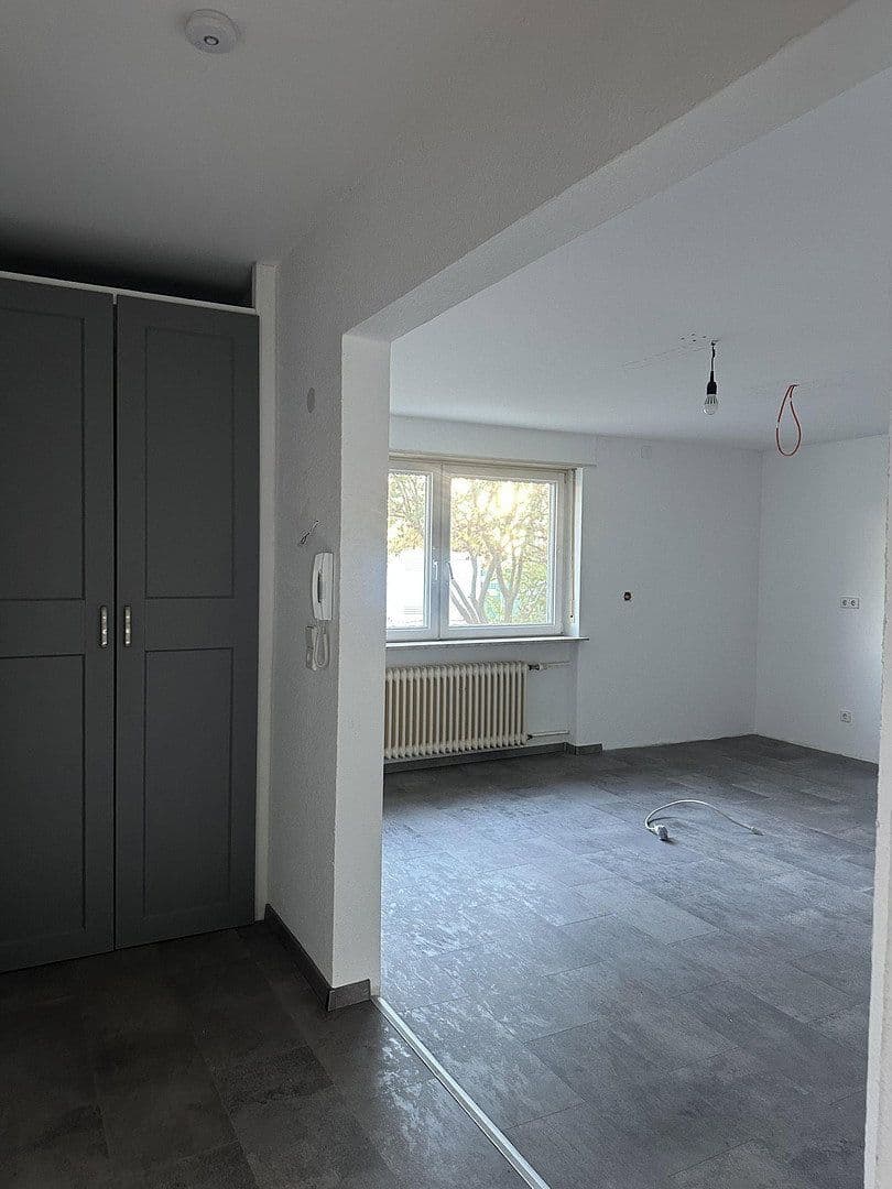 Prenájom bytu 3-izbový 136 m², Wiesentalerstr. 16, Waghäusel, Bádensko-Wurttembersko Prenájom bytu 3-izbový 136 m², Wiesentalerstr. 16, Waghäusel, Bádensko-Wurttembersko