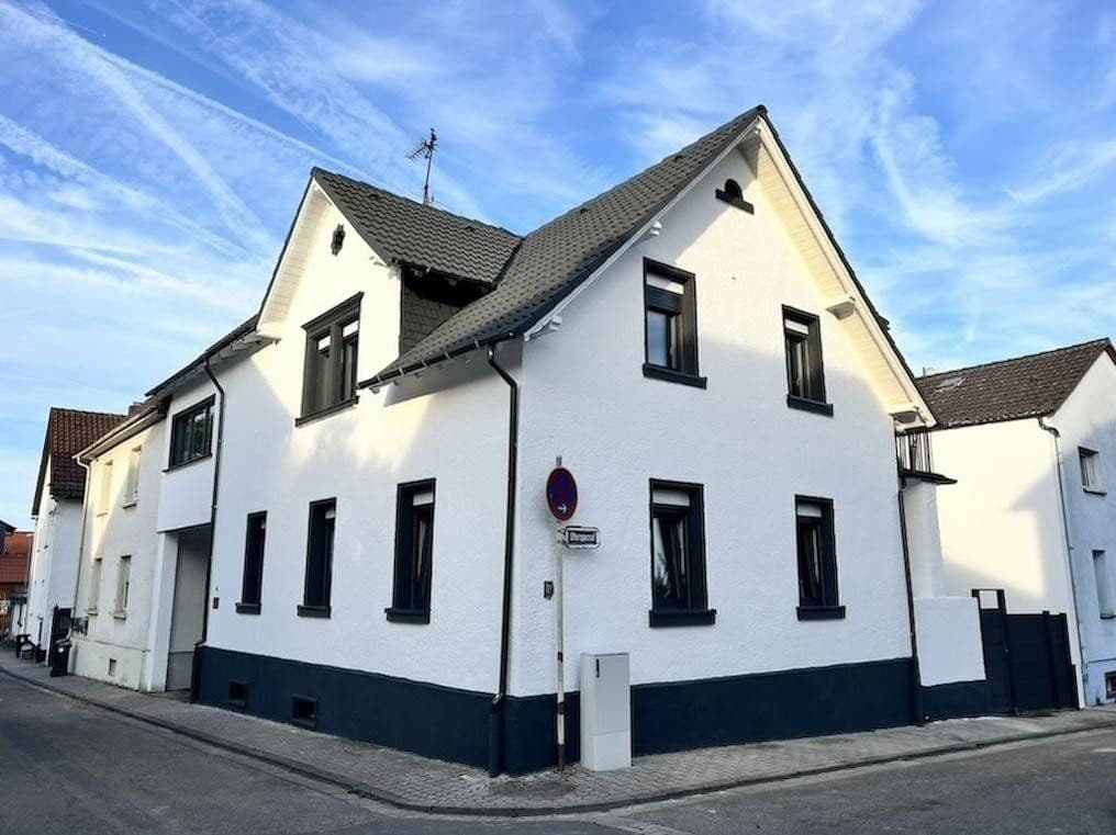 Predaj domu 141 m², pozemok 188 m², Roßdorf, Hesensko Predaj domu 141 m², pozemok 188 m², Roßdorf, Hesensko