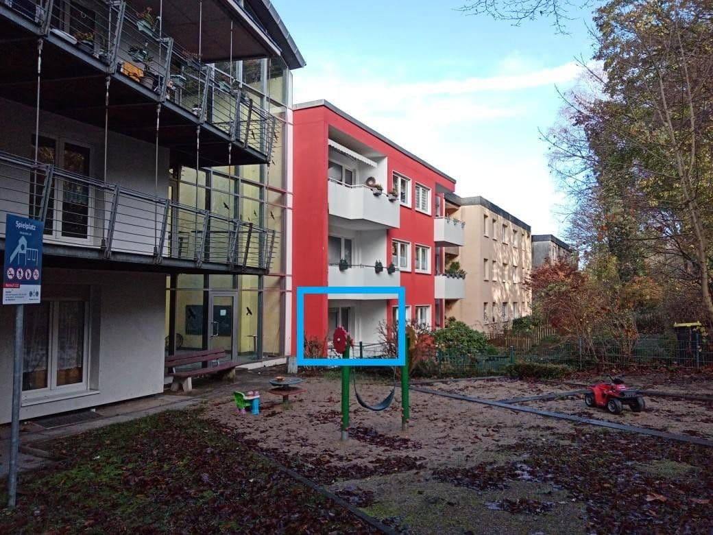 Prenájom bytu 3-izbový 85 m², Neviandtstrasse, Wuppertal, Severné Porýnie - Westfálsko Prenájom bytu 3-izbový 85 m², Neviandtstrasse, Wuppertal, Severné Porýnie - Westfálsko