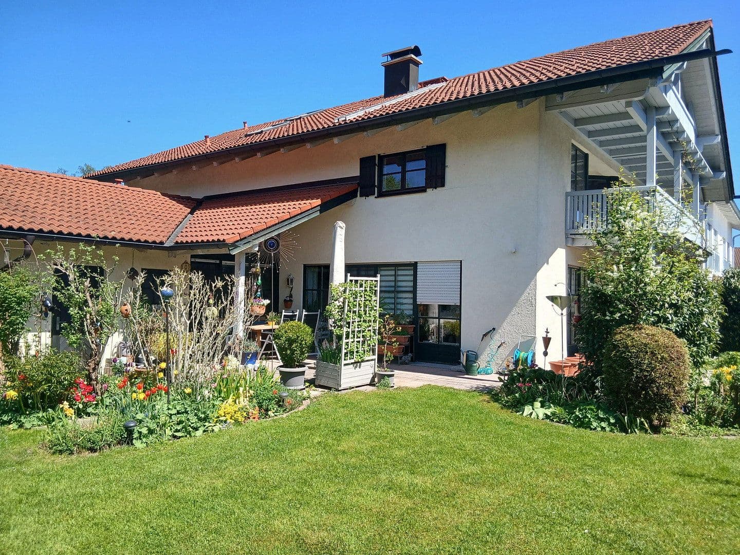 Prenájom bytu 4-izbový 130 m², Raubling, Bavorsko Prenájom bytu 4-izbový 130 m², Raubling, Bavorsko