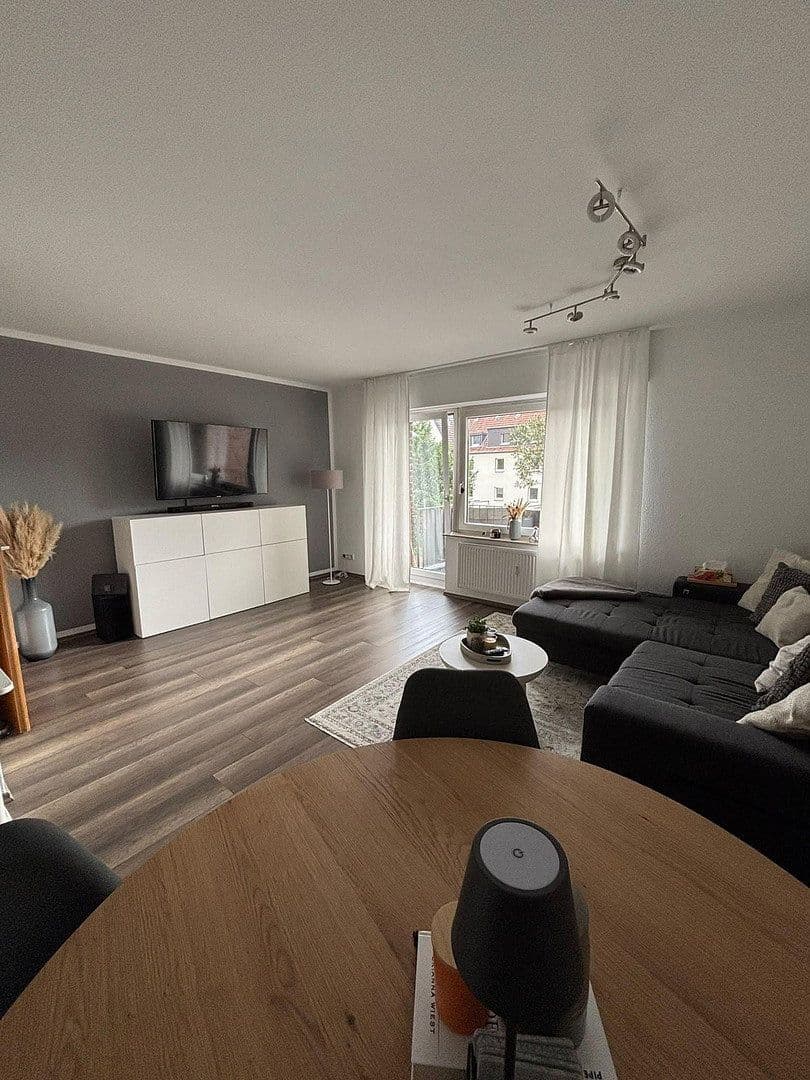 Prenájom bytu 2-izbový 74 m², Köln, Severné Porýnie - Westfálsko Prenájom bytu 2-izbový 74 m², Köln, Severné Porýnie - Westfálsko