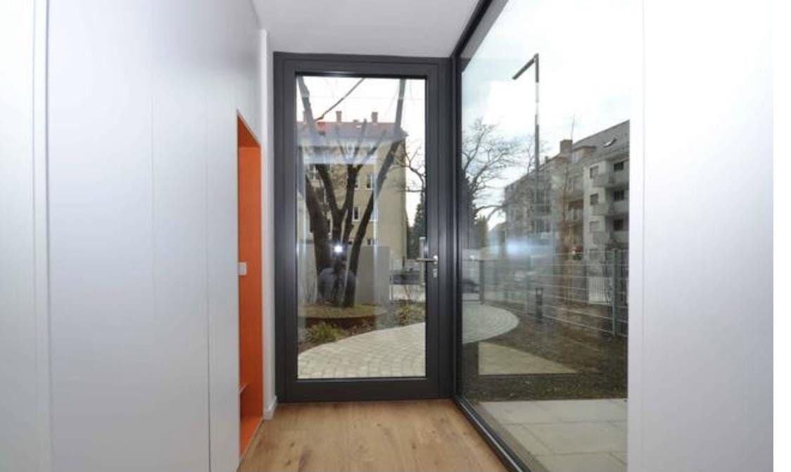 Prenájom bytu 2-izbový 83 m², München, Bavorsko Prenájom bytu 2-izbový 83 m², München, Bavorsko