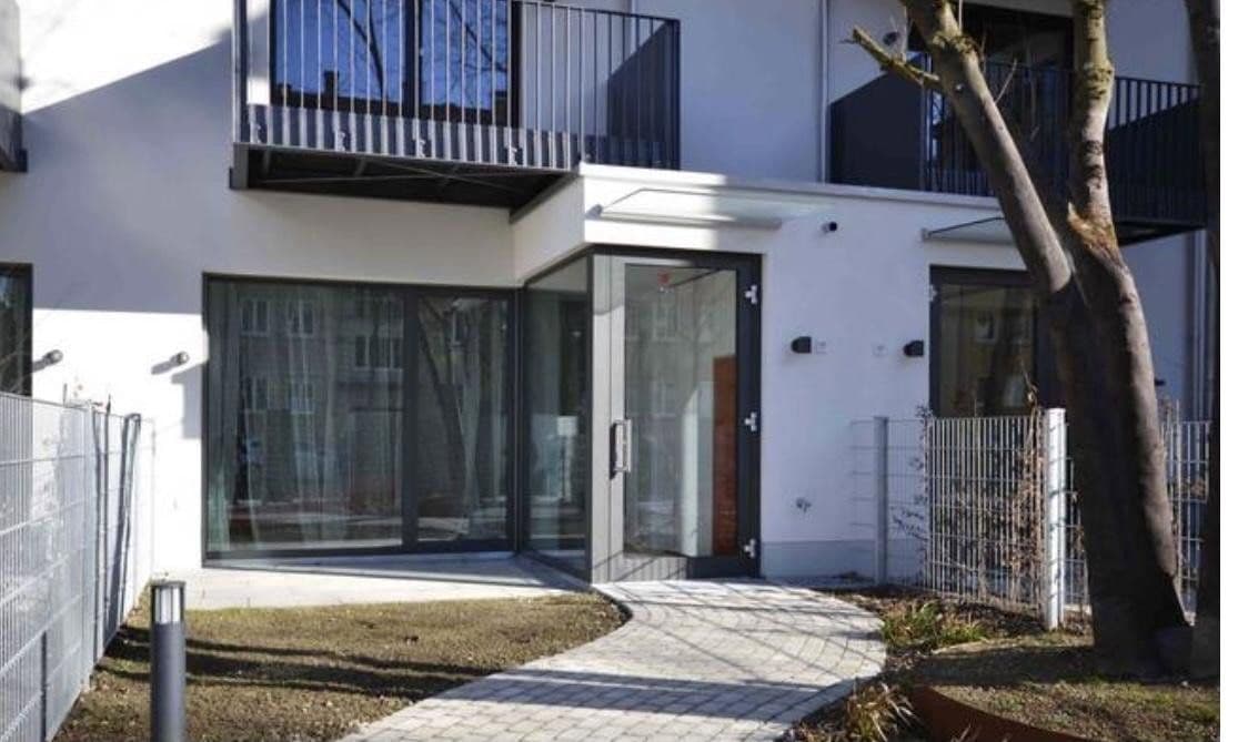 Prenájom bytu 2-izbový 83 m², München, Bavorsko Prenájom bytu 2-izbový 83 m², München, Bavorsko