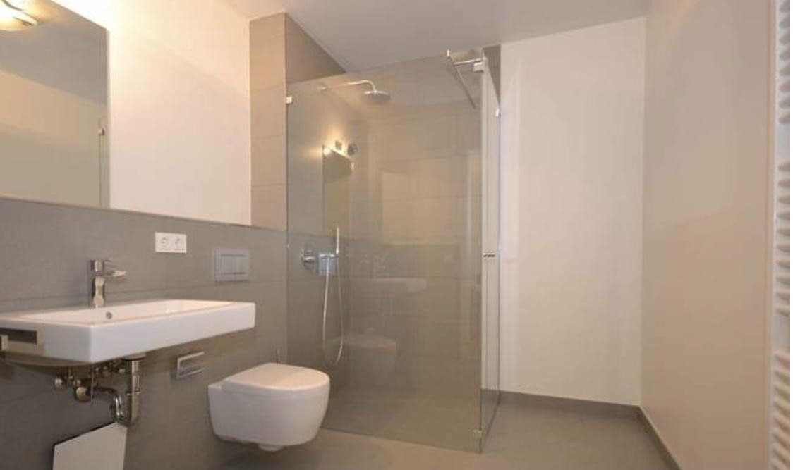 Prenájom bytu 2-izbový 83 m², München, Bavorsko Prenájom bytu 2-izbový 83 m², München, Bavorsko