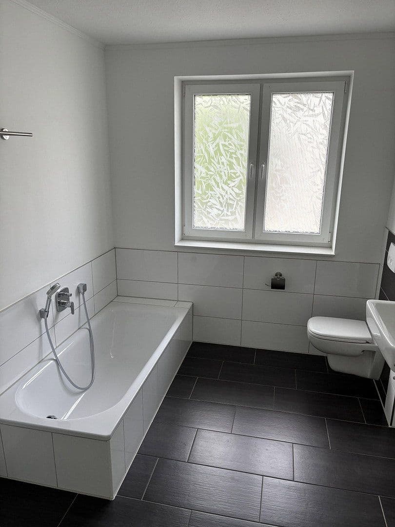 Predaj domu 140 m², pozemok 600 m², Langwedel, Dolné Sasko Predaj domu 140 m², pozemok 600 m², Langwedel, Dolné Sasko