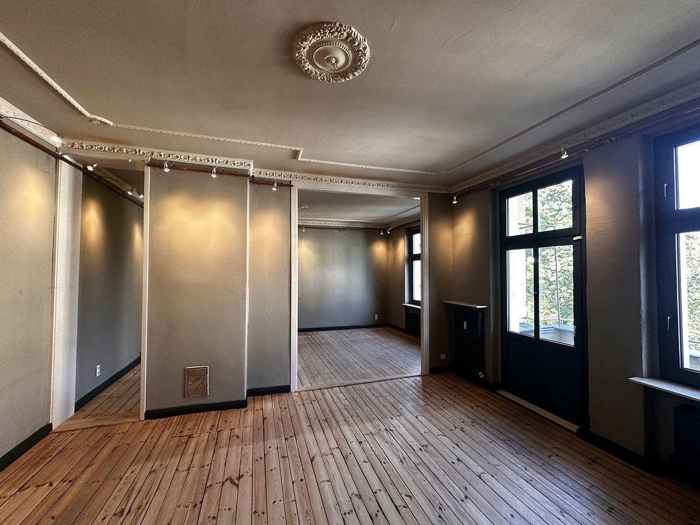 Predaj bytu 3-izbový 81 m², Stubenrauchstr.41, Berlin, Berlín Predaj bytu 3-izbový 81 m², Stubenrauchstr.41, Berlin, Berlín