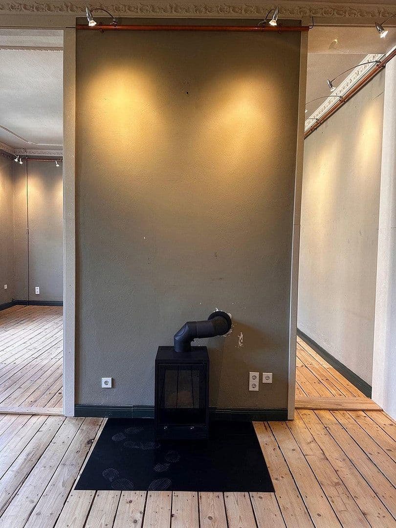 Predaj bytu 3-izbový 81 m², Stubenrauchstr.41, Berlin, Berlín Predaj bytu 3-izbový 81 m², Stubenrauchstr.41, Berlin, Berlín