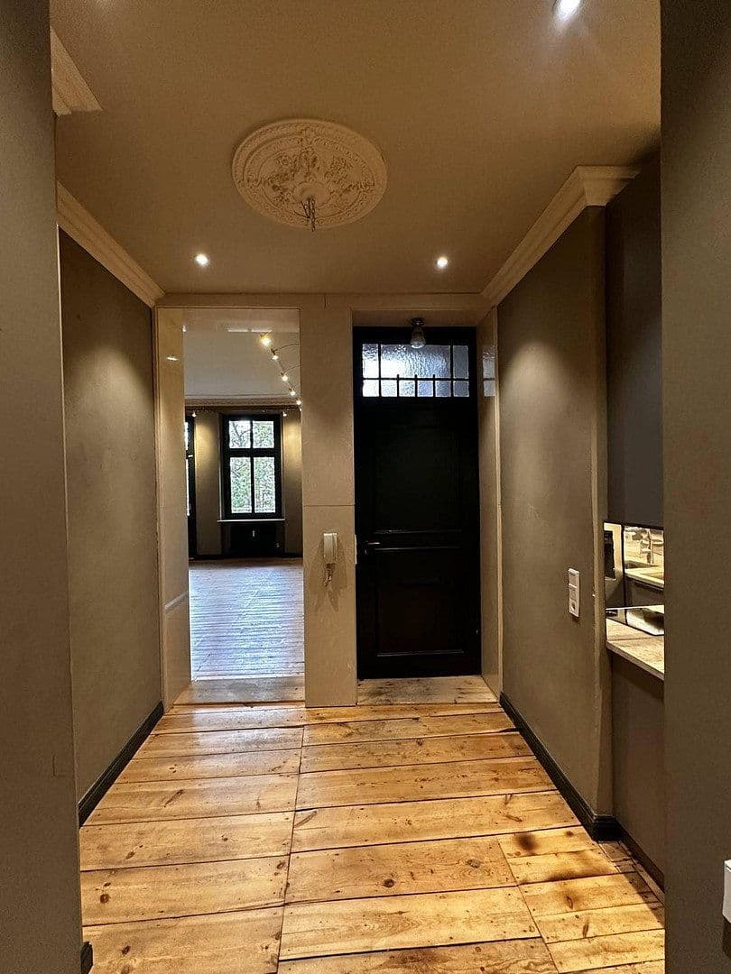 Predaj bytu 3-izbový 81 m², Stubenrauchstr.41, Berlin, Berlín Predaj bytu 3-izbový 81 m², Stubenrauchstr.41, Berlin, Berlín