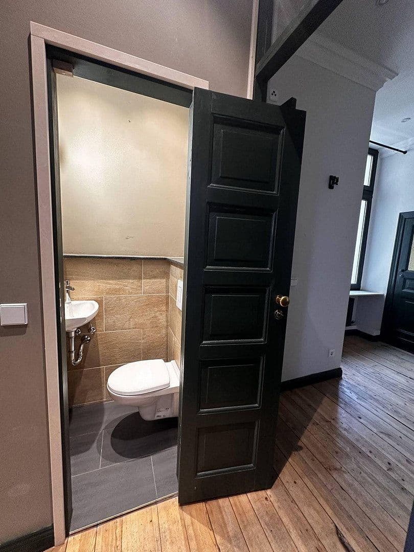 Predaj bytu 3-izbový 81 m², Stubenrauchstr.41, Berlin, Berlín Predaj bytu 3-izbový 81 m², Stubenrauchstr.41, Berlin, Berlín