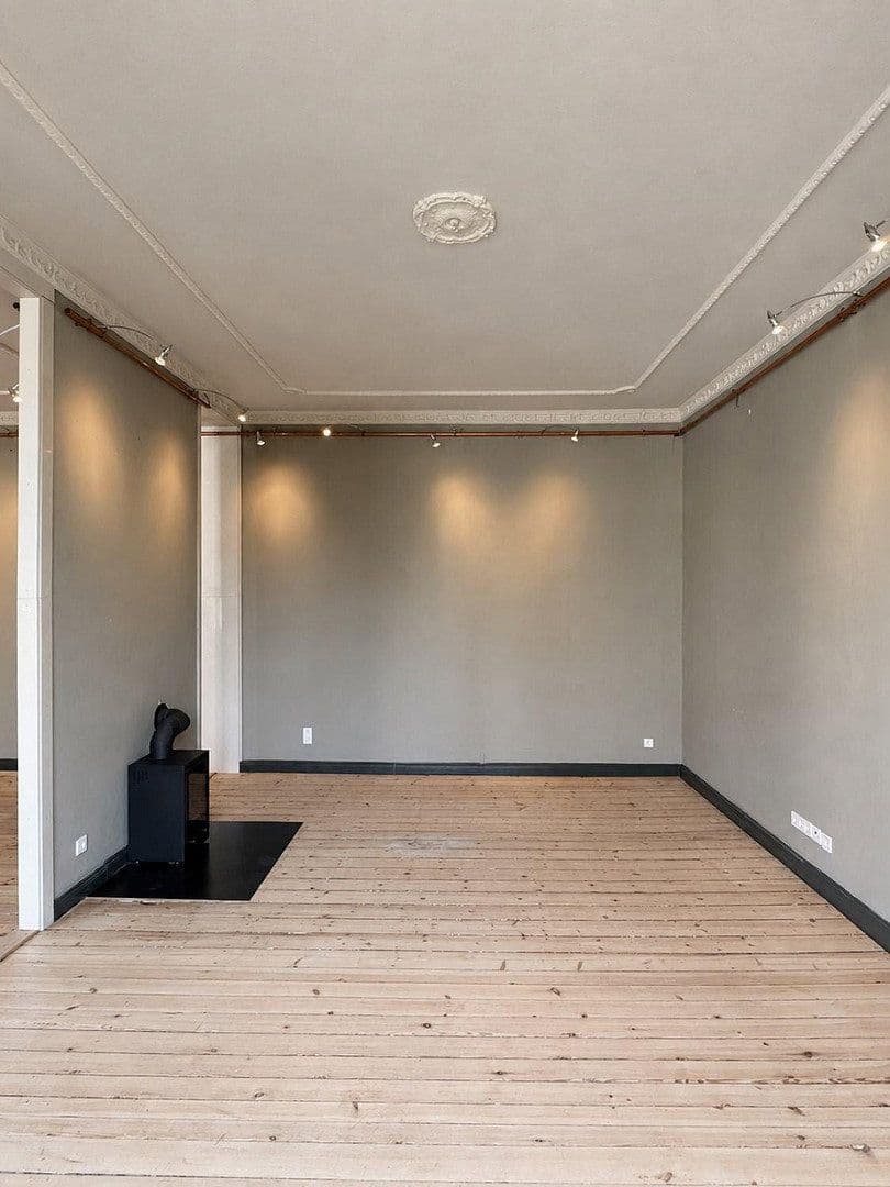 Predaj bytu 3-izbový 81 m², Stubenrauchstr.41, Berlin, Berlín Predaj bytu 3-izbový 81 m², Stubenrauchstr.41, Berlin, Berlín