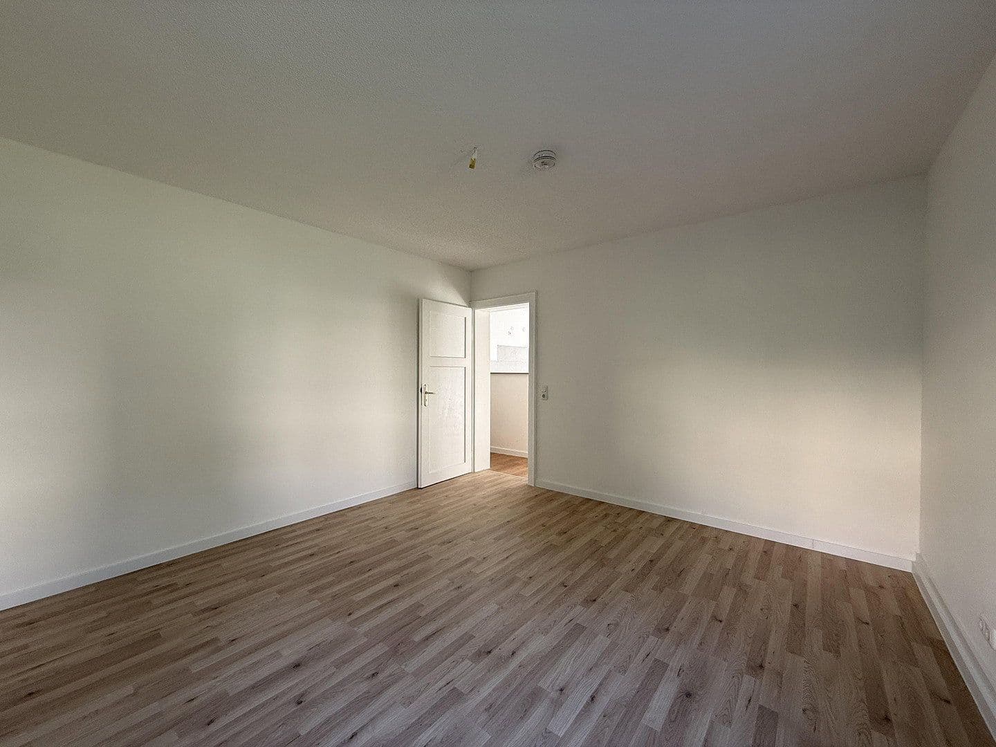 Prenájom bytu 3-izbový 64 m², Alter Reichenbacherstr. 16, Plavno, Sasko Prenájom bytu 3-izbový 64 m², Alter Reichenbacherstr. 16, Plavno, Sasko