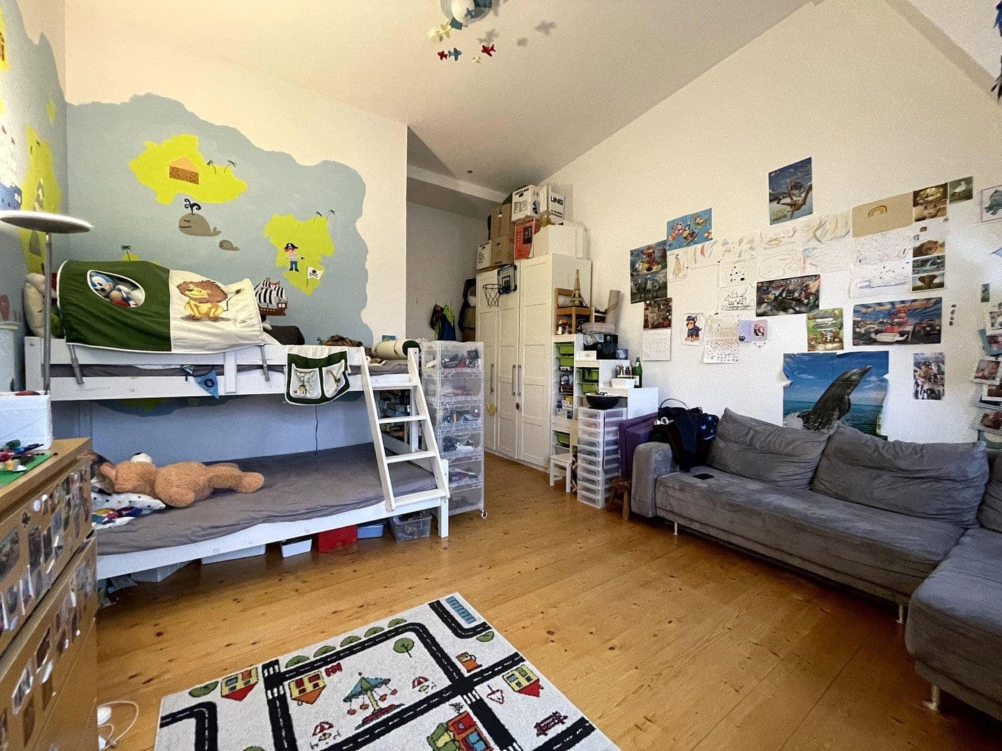 Predaj bytu 3-izbový 119 m², Berlin, Berlín Predaj bytu 3-izbový 119 m², Berlin, Berlín