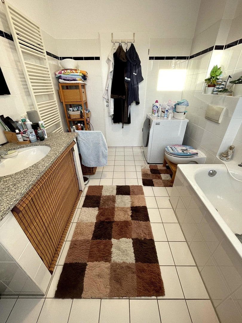 Predaj bytu 3-izbový 119 m², Berlin, Berlín Predaj bytu 3-izbový 119 m², Berlin, Berlín