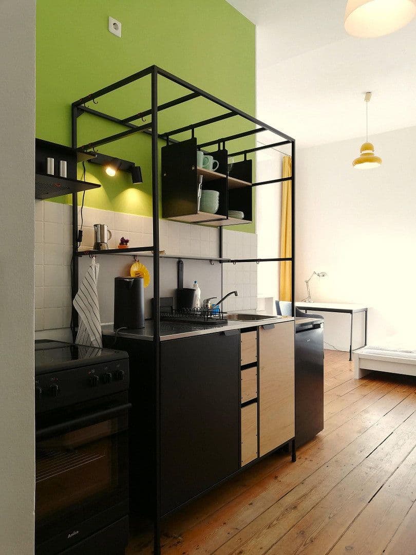 Prenájom bytu 1-izbový 25 m², Berlin, Berlín Prenájom bytu 1-izbový 25 m², Berlin, Berlín