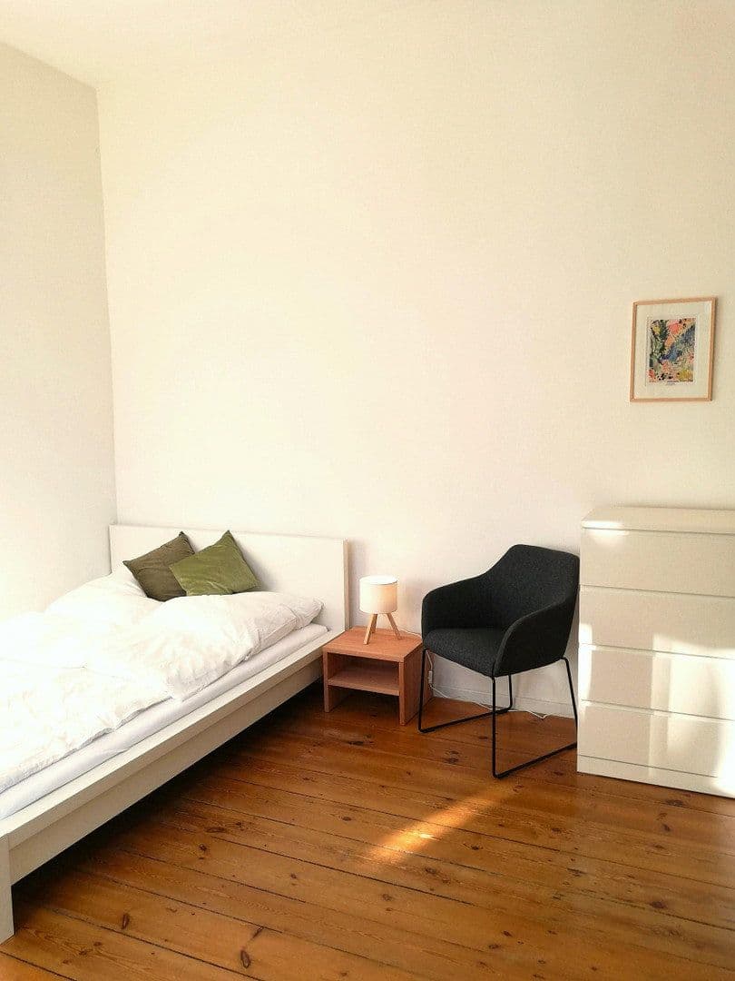 Prenájom bytu 1-izbový 25 m², Berlin, Berlín Prenájom bytu 1-izbový 25 m², Berlin, Berlín