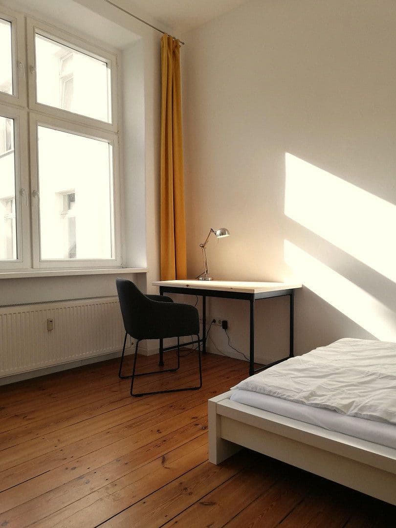 Prenájom bytu 1-izbový 25 m², Berlin, Berlín Prenájom bytu 1-izbový 25 m², Berlin, Berlín