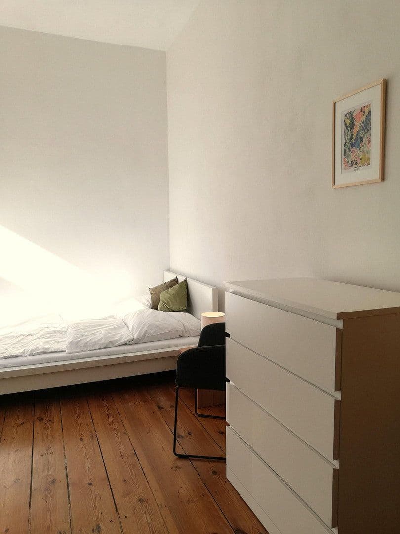 Prenájom bytu 1-izbový 25 m², Berlin, Berlín Prenájom bytu 1-izbový 25 m², Berlin, Berlín