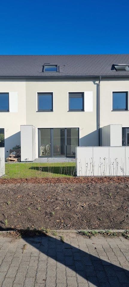 Prenájom domu 148 m², pozemok 100 m², Brandenburg an der Havel, Brandenbursko Prenájom domu 148 m², pozemok 100 m², Brandenburg an der Havel, Brandenbursko