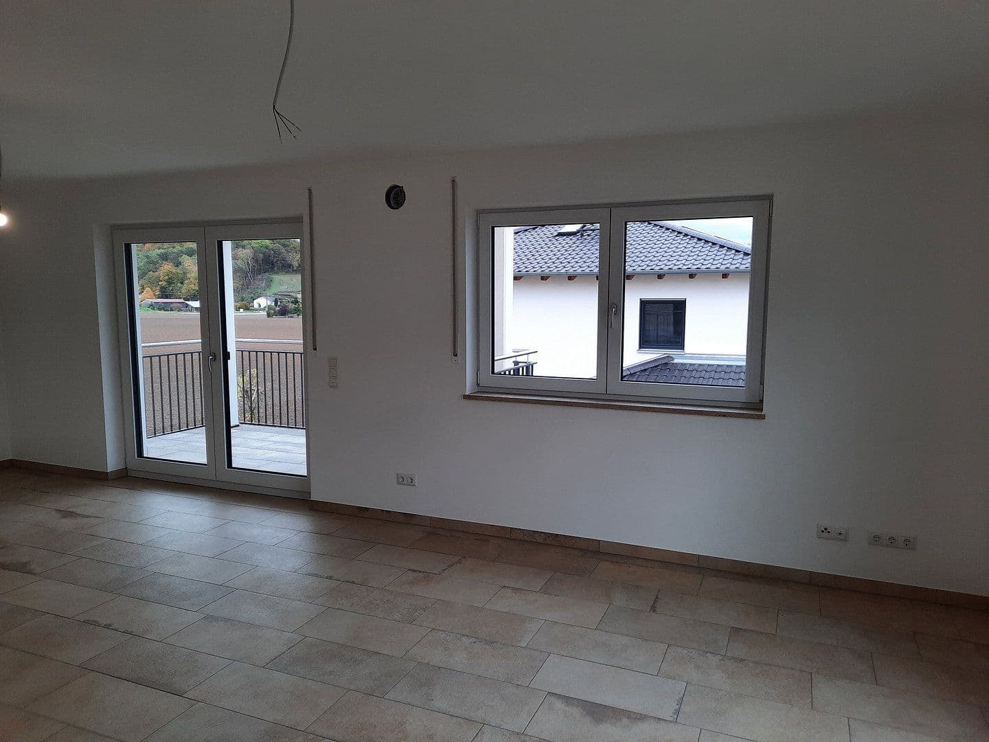 Prenájom bytu 3-izbový 94 m², Weng, Bavorsko Prenájom bytu 3-izbový 94 m², Weng, Bavorsko