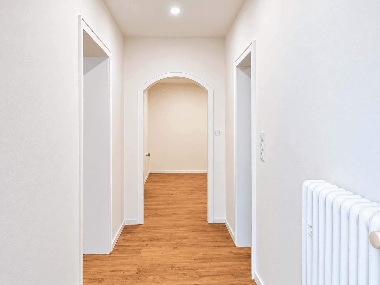 Prenájom bytu 3-izbový 90 m², Höhr-Grenzhausen, Porýnie-Falcko Prenájom bytu 3-izbový 90 m², Höhr-Grenzhausen, Porýnie-Falcko