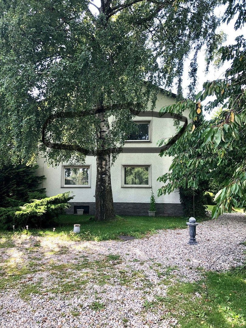 Prenájom bytu 3-izbový 110 m², Buch am Erlbach, Bavorsko Prenájom bytu 3-izbový 110 m², Buch am Erlbach, Bavorsko