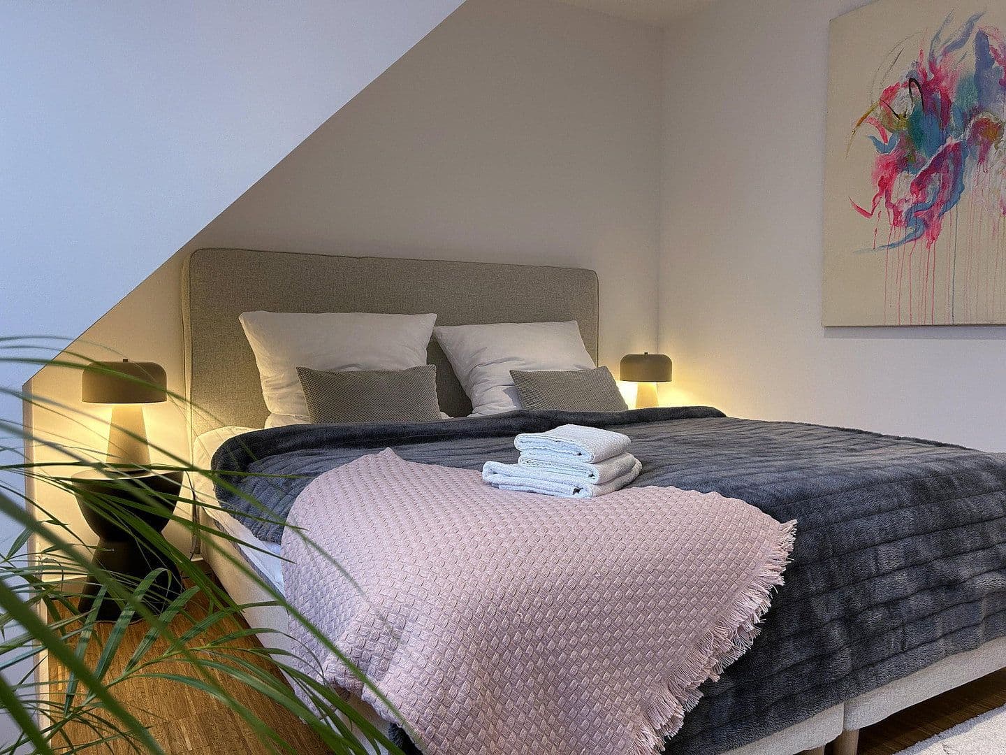 Prenájom bytu 2-izbový 64 m², Hannover, Dolné Sasko Prenájom bytu 2-izbový 64 m², Hannover, Dolné Sasko