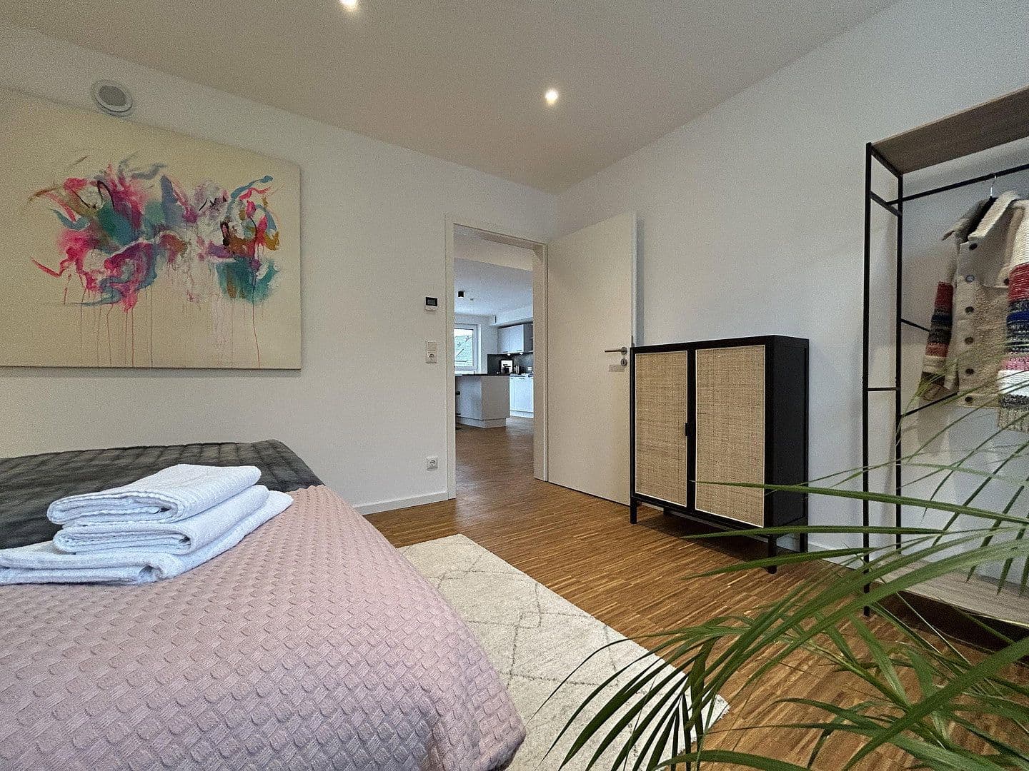 Prenájom bytu 2-izbový 64 m², Hannover, Dolné Sasko Prenájom bytu 2-izbový 64 m², Hannover, Dolné Sasko