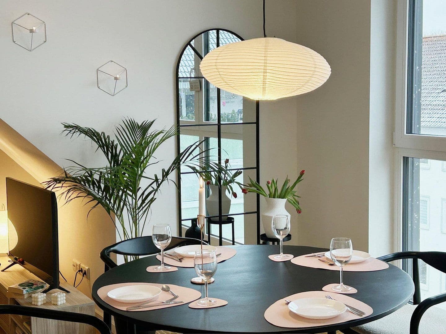 Prenájom bytu 2-izbový 64 m², Hannover, Dolné Sasko Prenájom bytu 2-izbový 64 m², Hannover, Dolné Sasko