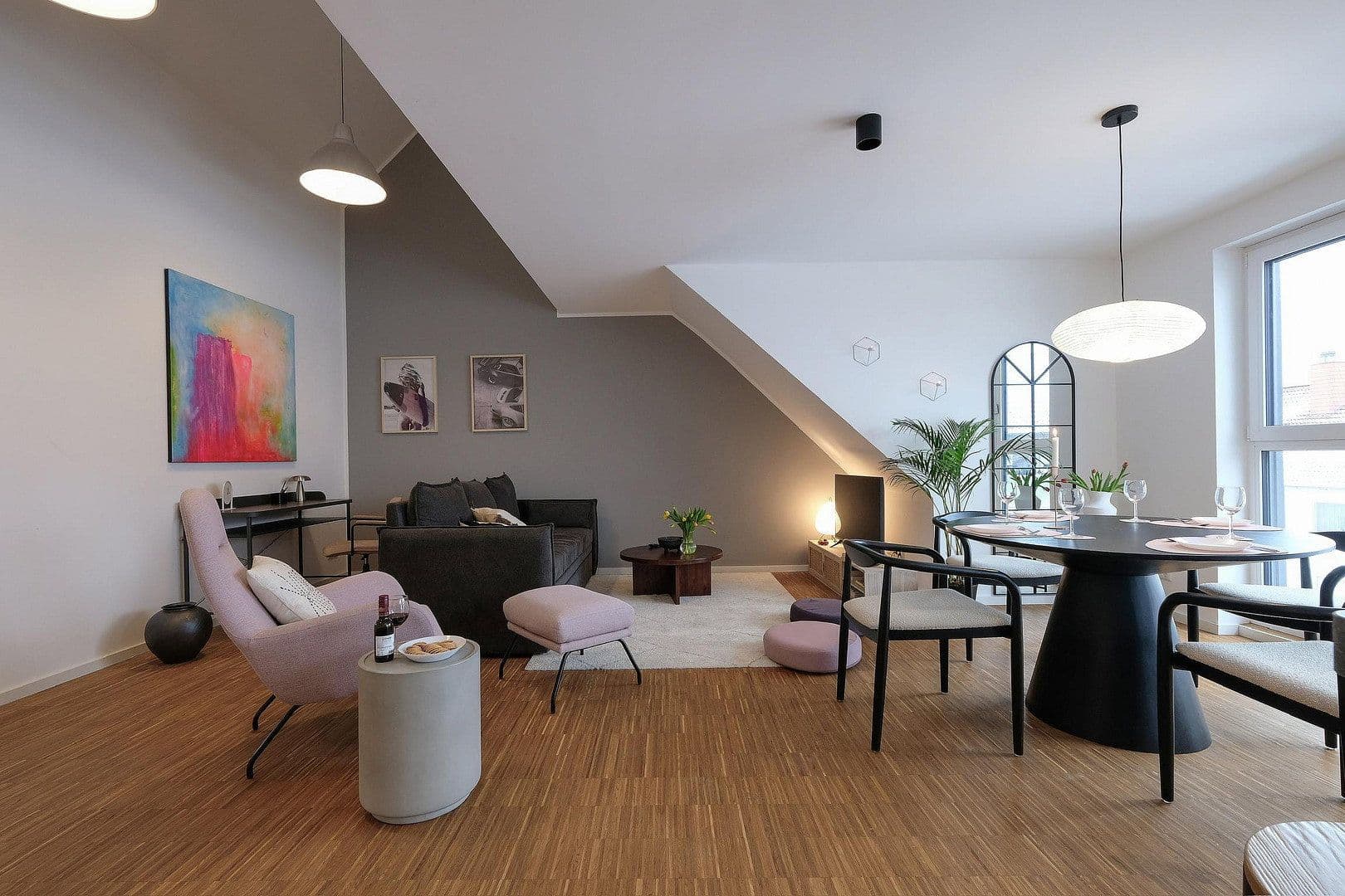 Prenájom bytu 2-izbový 64 m², Hannover, Dolné Sasko Prenájom bytu 2-izbový 64 m², Hannover, Dolné Sasko