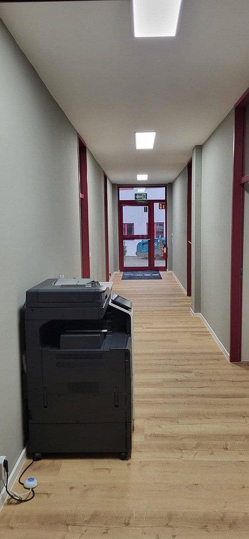 Prenájom kancelárie 1.257 m², Daimlerstraße 6, Alzenau, Bavorsko Prenájom kancelárie 1.257 m², Daimlerstraße 6, Alzenau, Bavorsko