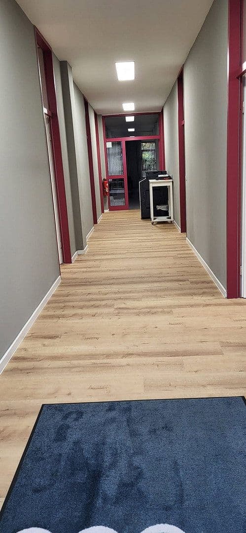 Prenájom kancelárie 1.257 m², Daimlerstraße 6, Alzenau, Bavorsko Prenájom kancelárie 1.257 m², Daimlerstraße 6, Alzenau, Bavorsko