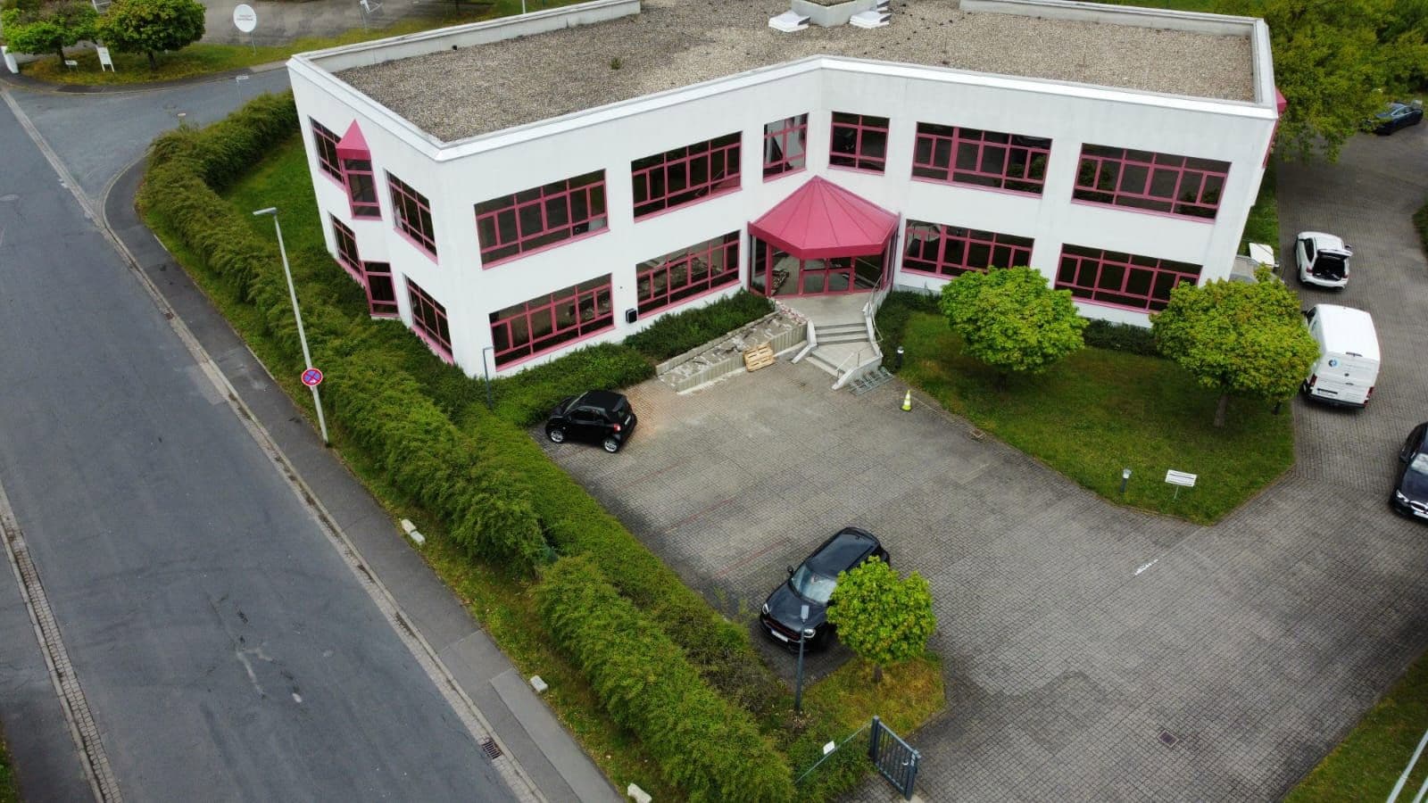 Prenájom kancelárie 1.257 m², Daimlerstraße 6, Alzenau, Bavorsko Prenájom kancelárie 1.257 m², Daimlerstraße 6, Alzenau, Bavorsko