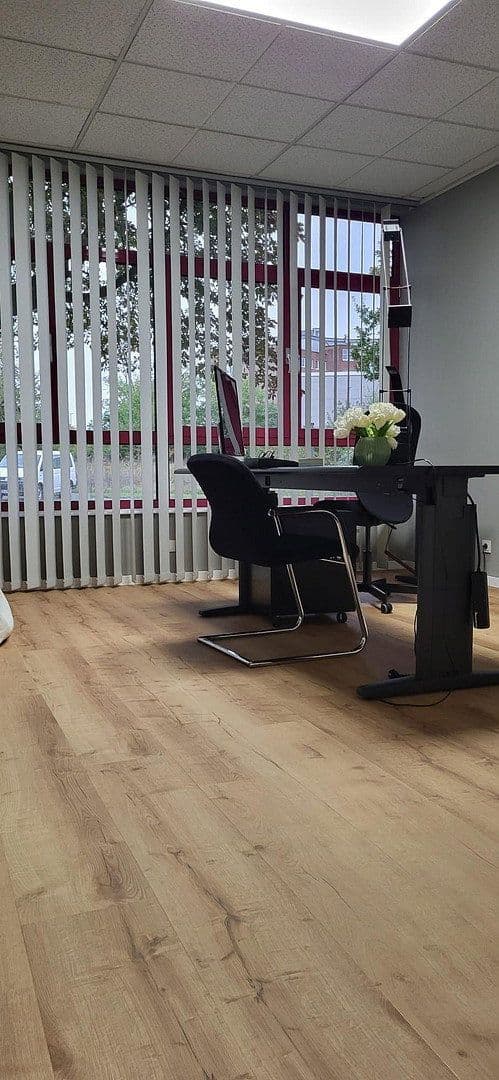 Prenájom kancelárie 1.257 m², Daimlerstraße 6, Alzenau, Bavorsko Prenájom kancelárie 1.257 m², Daimlerstraße 6, Alzenau, Bavorsko