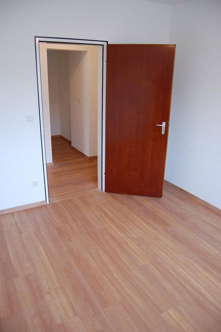 Prenájom bytu 3-izbový 77 m², Lange Zeile 72, Erlangen, Bavorsko Prenájom bytu 3-izbový 77 m², Lange Zeile 72, Erlangen, Bavorsko