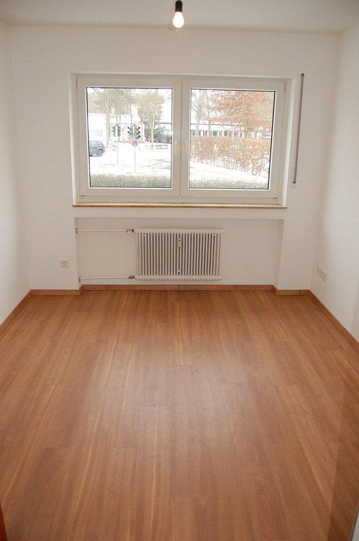 Prenájom bytu 3-izbový 77 m², Lange Zeile 72, Erlangen, Bavorsko Prenájom bytu 3-izbový 77 m², Lange Zeile 72, Erlangen, Bavorsko