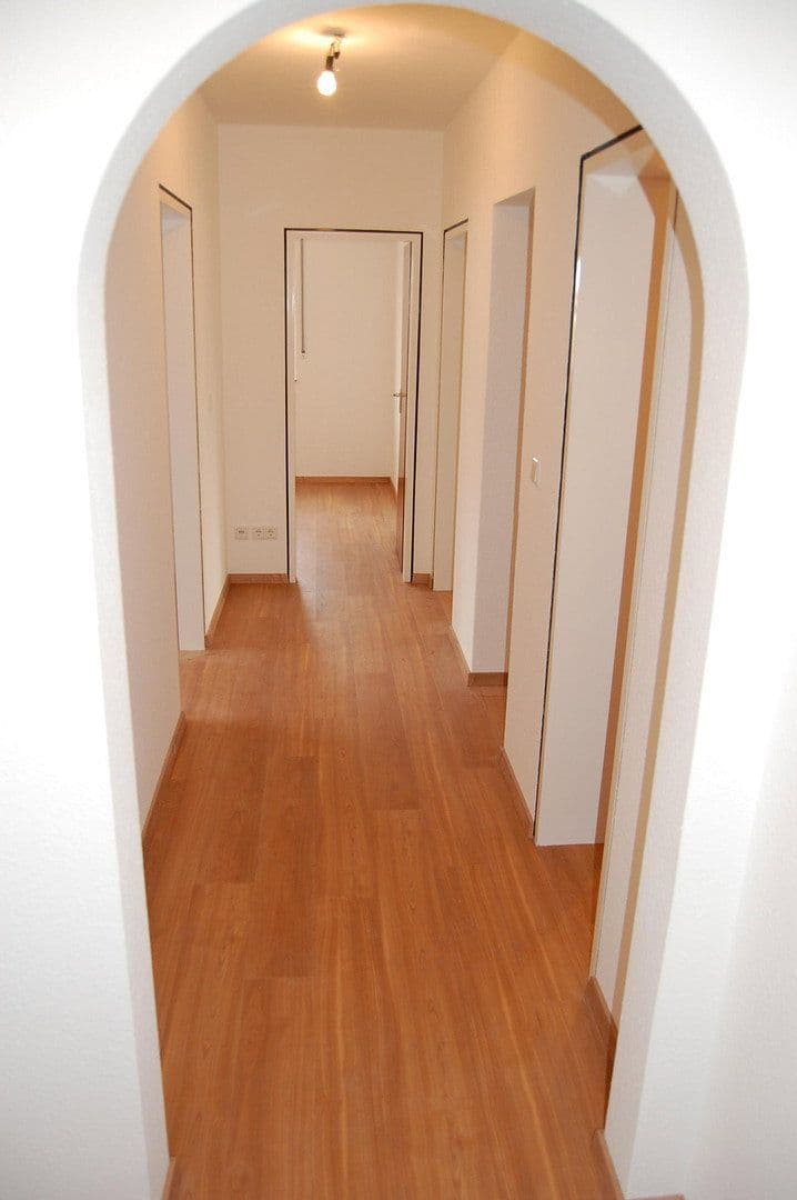 Prenájom bytu 3-izbový 77 m², Lange Zeile 72, Erlangen, Bavorsko Prenájom bytu 3-izbový 77 m², Lange Zeile 72, Erlangen, Bavorsko