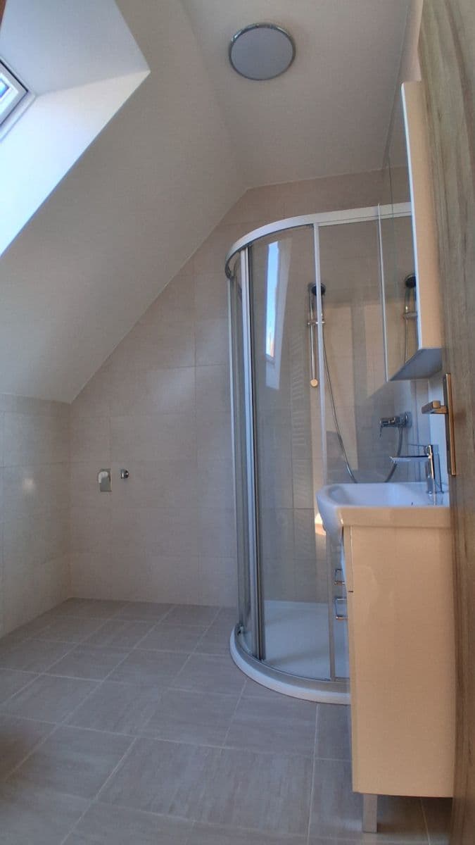 Prenájom bytu 2-izbový 58 m², Komenského, Zdice, Středočeský kraj Prenájom bytu 2-izbový 58 m², Komenského, Zdice, Středočeský kraj