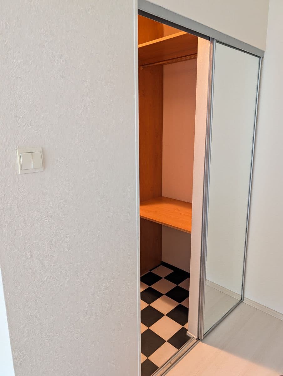 Prenájom bytu 2-izbový 58 m², Pod Karlovem, Praha, Praha Prenájom bytu 2-izbový 58 m², Pod Karlovem, Praha, Praha