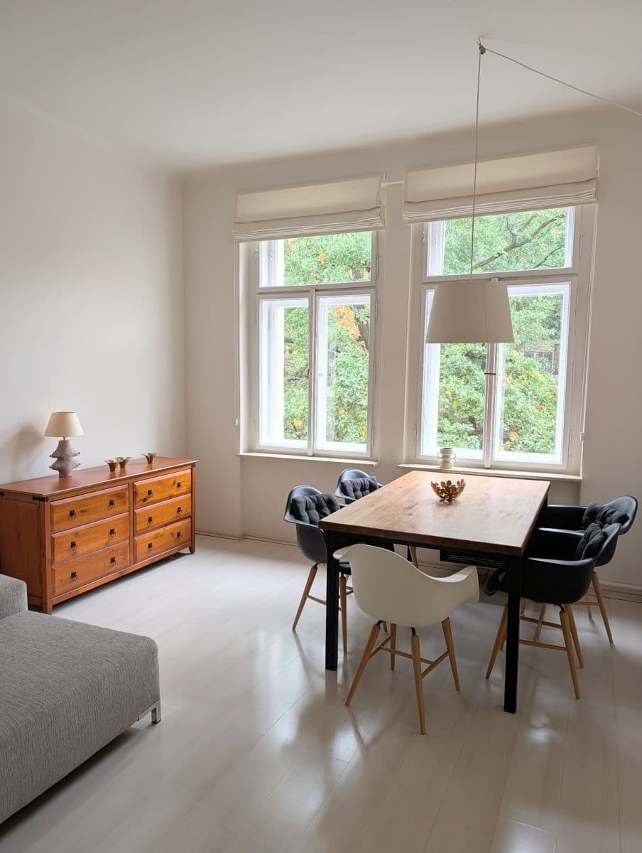 Prenájom bytu 2-izbový 58 m², Pod Karlovem, Praha, Praha Prenájom bytu 2-izbový 58 m², Pod Karlovem, Praha, Praha