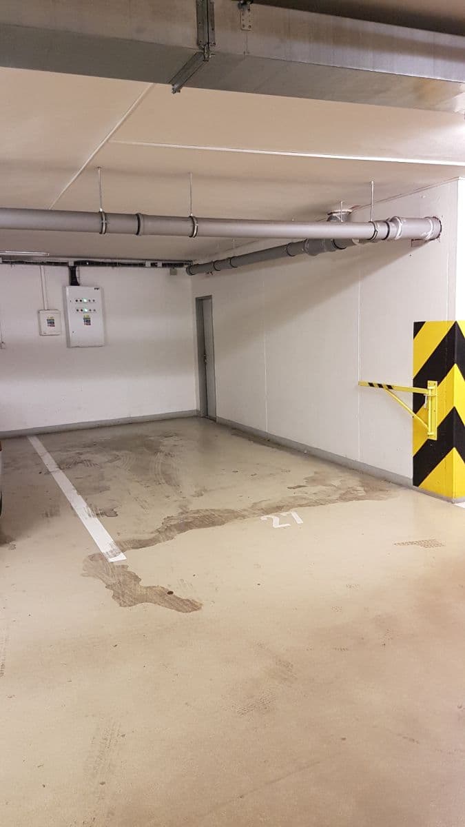Prenájom bytu 1-izbový 38 m², Drahobejlova, Praha, Praha Prenájom bytu 1-izbový 38 m², Drahobejlova, Praha, Praha