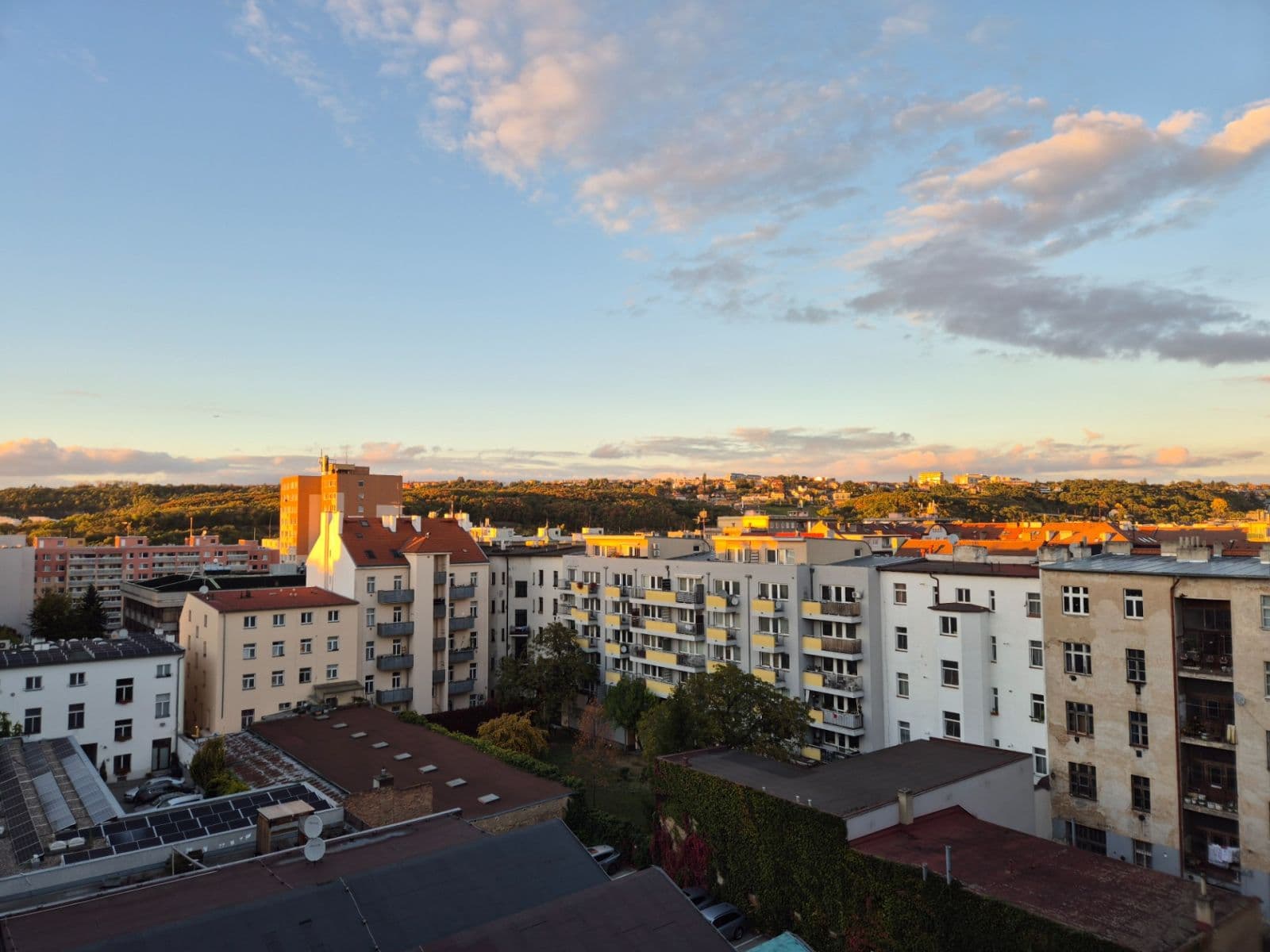 Prenájom bytu 1-izbový 38 m², Drahobejlova, Praha, Praha Prenájom bytu 1-izbový 38 m², Drahobejlova, Praha, Praha