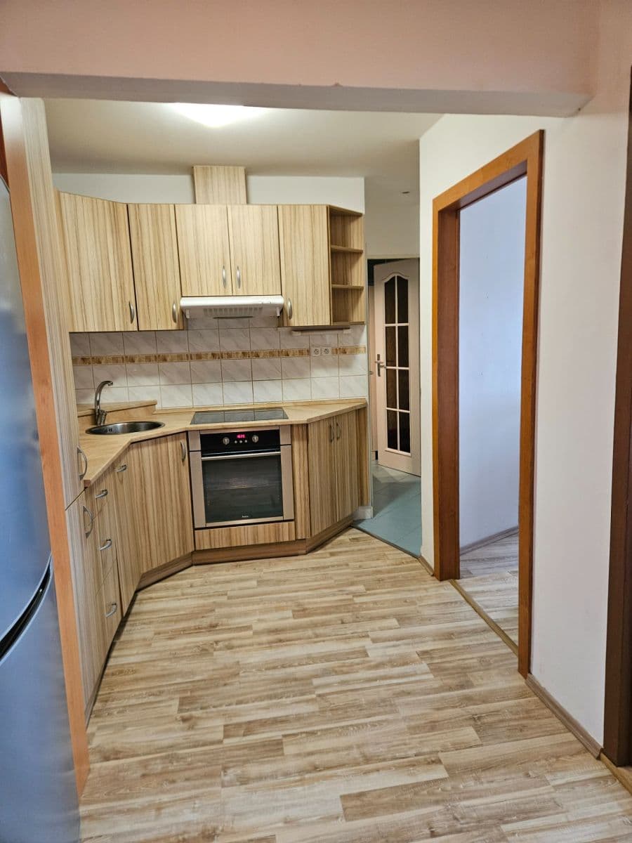 Prenájom bytu 2-izbový 48 m², Vojanova, Ústí nad Labem, Ústecký kraj Prenájom bytu 2-izbový 48 m², Vojanova, Ústí nad Labem, Ústecký kraj