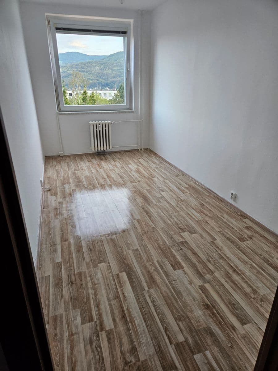 Prenájom bytu 2-izbový 48 m², Vojanova, Ústí nad Labem, Ústecký kraj Prenájom bytu 2-izbový 48 m², Vojanova, Ústí nad Labem, Ústecký kraj
