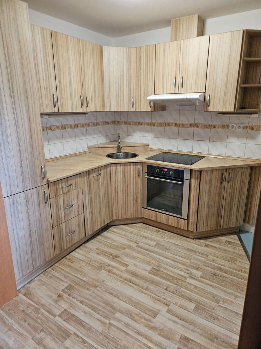 Prenájom bytu 2-izbový 48 m², Vojanova, Ústí nad Labem, Ústecký kraj Prenájom bytu 2-izbový 48 m², Vojanova, Ústí nad Labem, Ústecký kraj