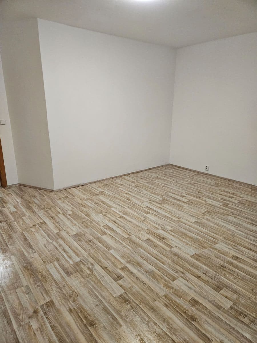 Prenájom bytu 2-izbový 48 m², Vojanova, Ústí nad Labem, Ústecký kraj Prenájom bytu 2-izbový 48 m², Vojanova, Ústí nad Labem, Ústecký kraj
