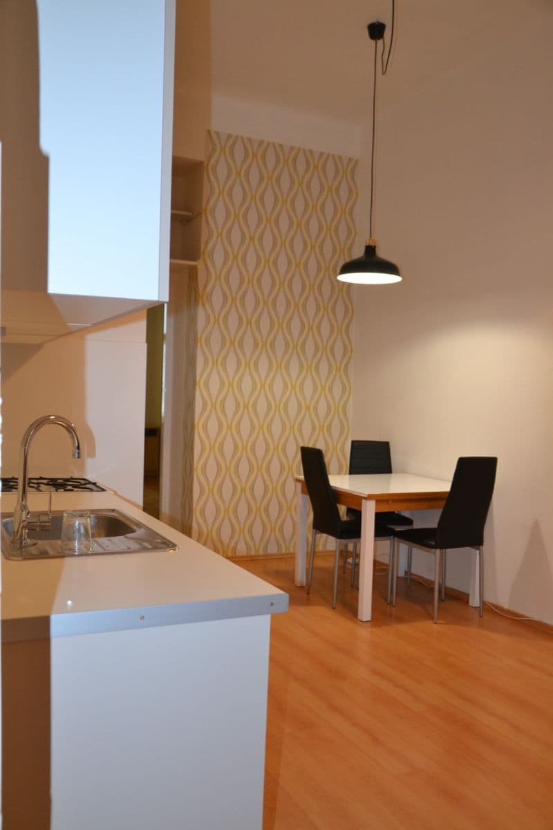 Prenájom bytu 2-izbový 44 m², Chelčického, Praha, Praha Prenájom bytu 2-izbový 44 m², Chelčického, Praha, Praha